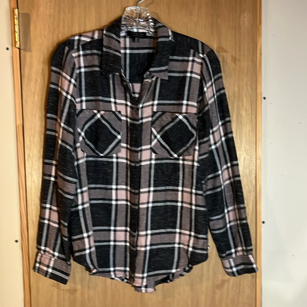 Women’s small Lucky Brand flannel top preowned good condition